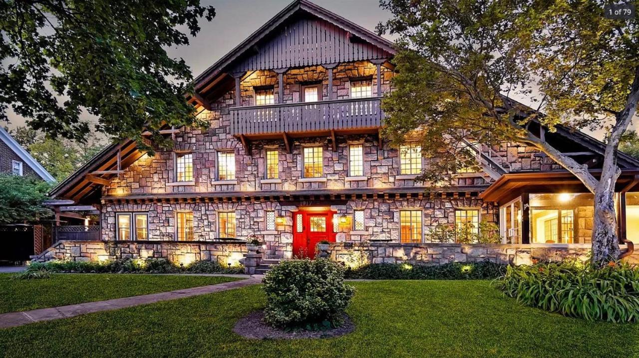 Stone Chalet Bed & Breakfast Inn Ann Arbor Extérieur photo