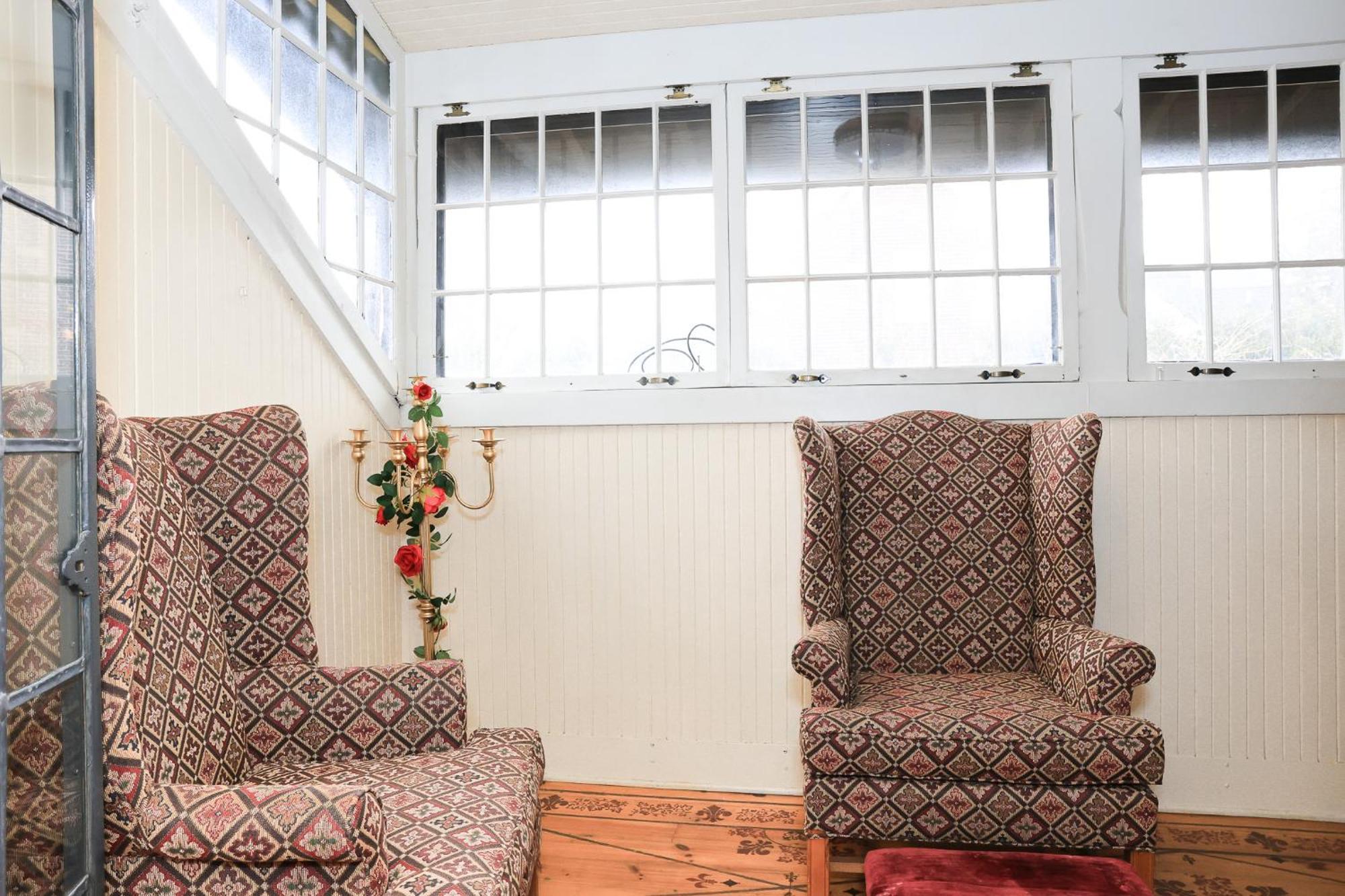 Stone Chalet Bed & Breakfast Inn Ann Arbor Extérieur photo