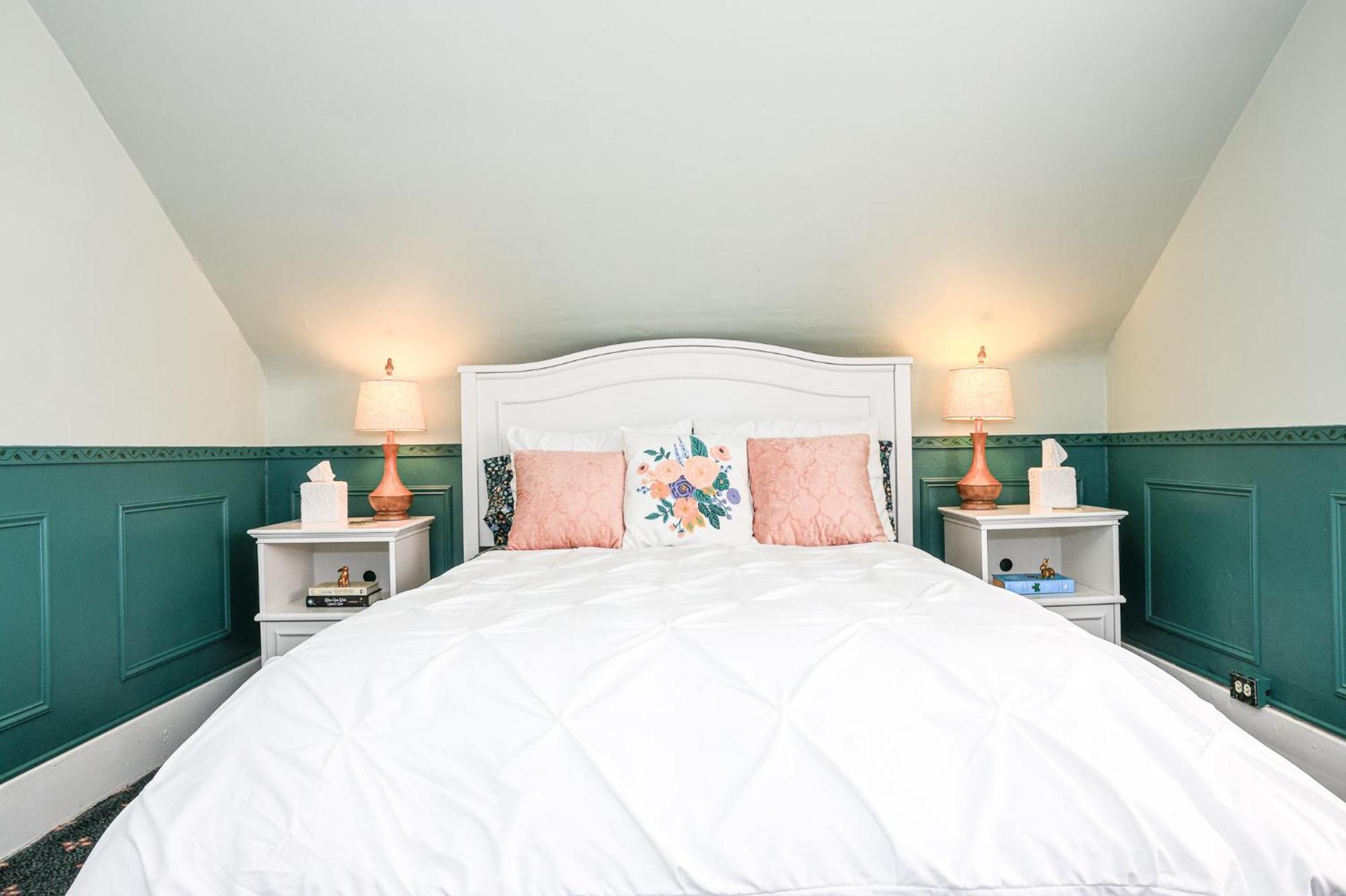 Stone Chalet Bed & Breakfast Inn Ann Arbor Extérieur photo