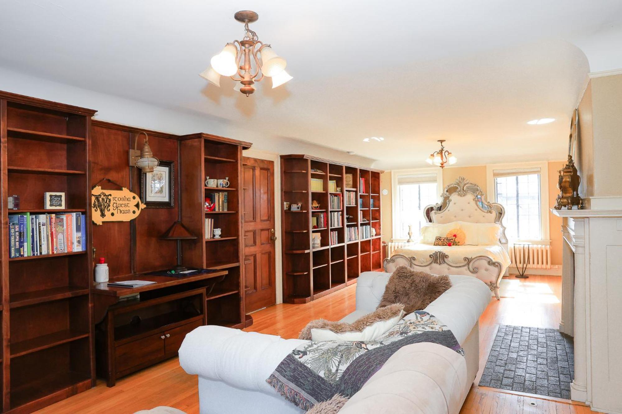 Stone Chalet Bed & Breakfast Inn Ann Arbor Extérieur photo