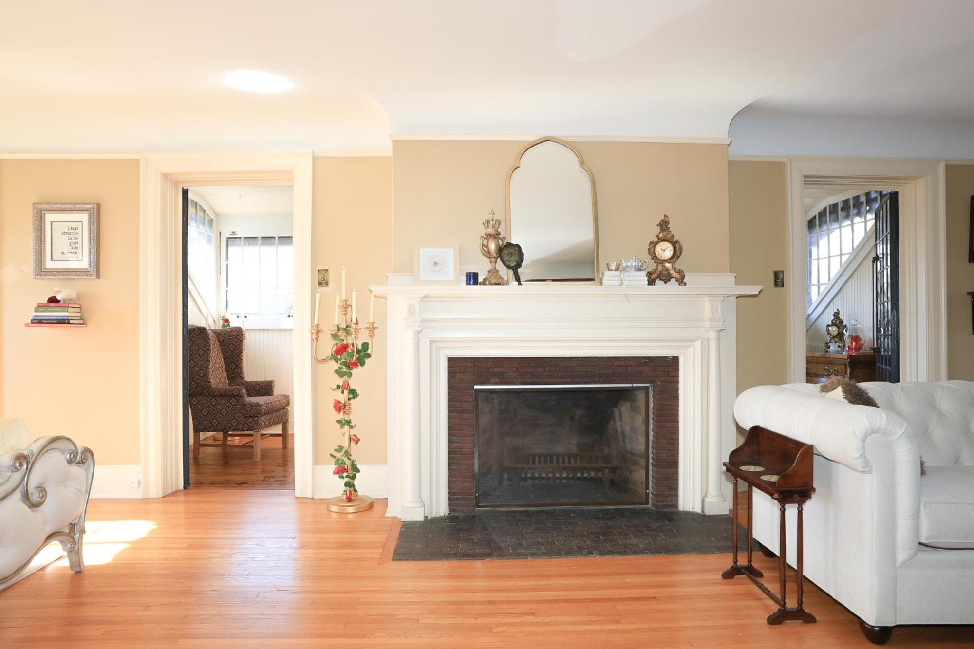 Stone Chalet Bed & Breakfast Inn Ann Arbor Extérieur photo