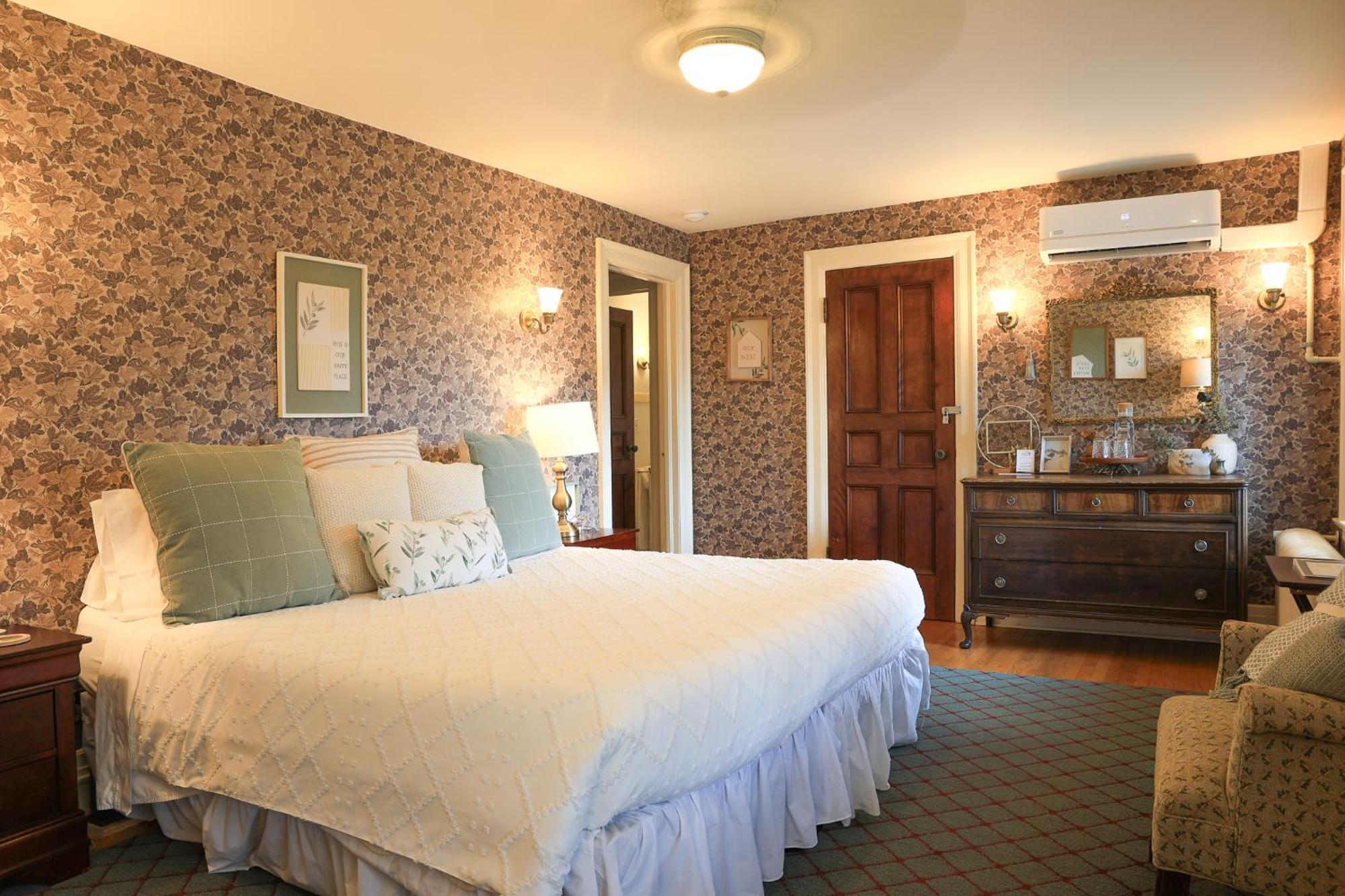Stone Chalet Bed & Breakfast Inn Ann Arbor Extérieur photo