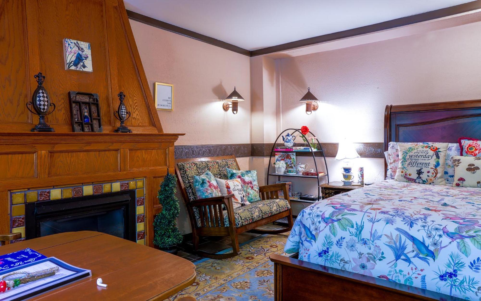 Stone Chalet Bed & Breakfast Inn Ann Arbor Extérieur photo