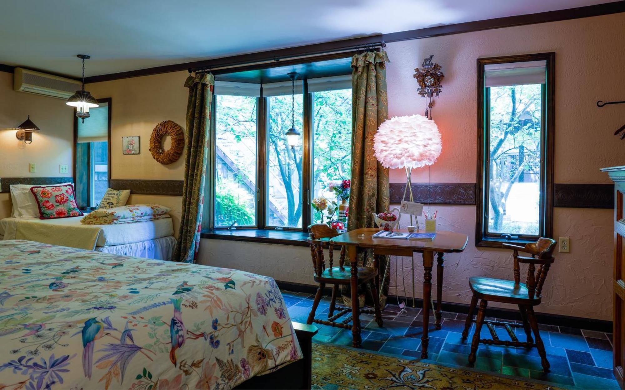 Stone Chalet Bed & Breakfast Inn Ann Arbor Extérieur photo