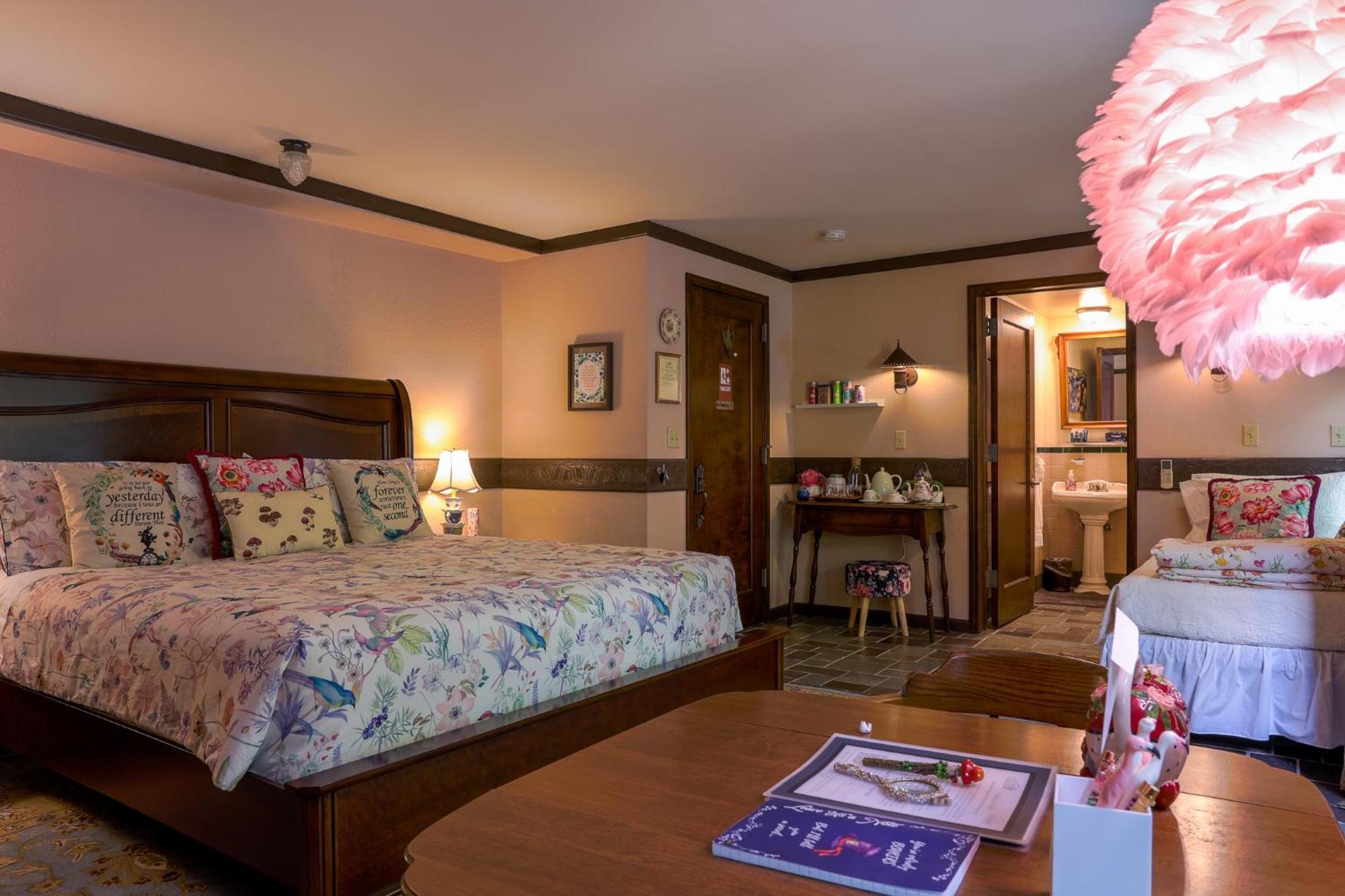 Stone Chalet Bed & Breakfast Inn Ann Arbor Extérieur photo