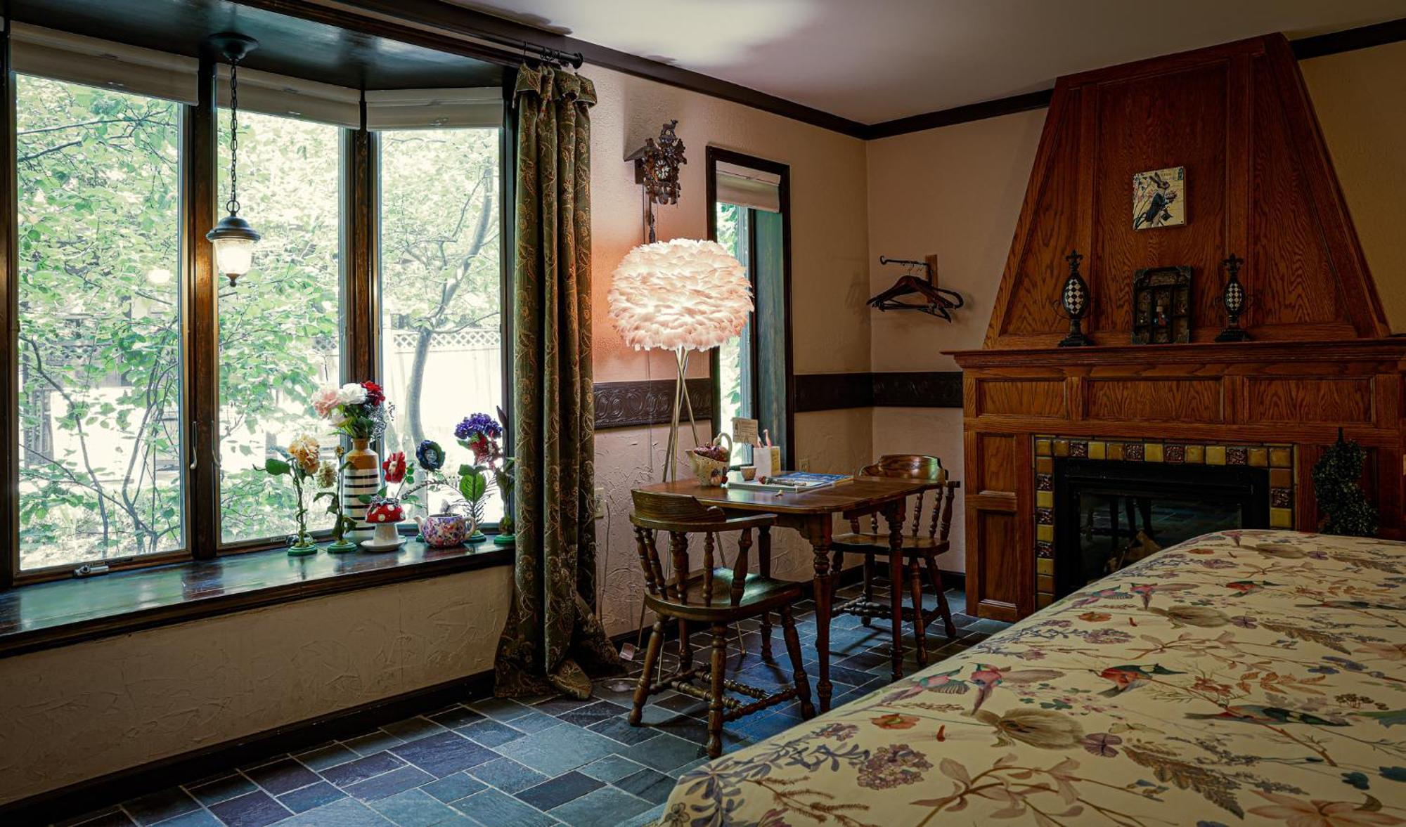 Stone Chalet Bed & Breakfast Inn Ann Arbor Extérieur photo