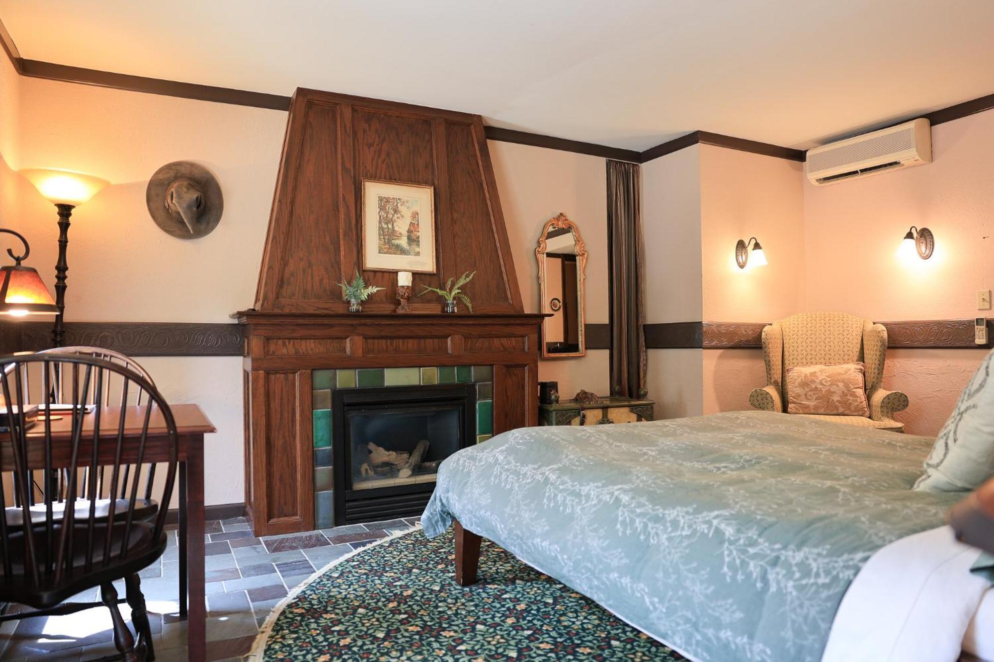 Stone Chalet Bed & Breakfast Inn Ann Arbor Extérieur photo