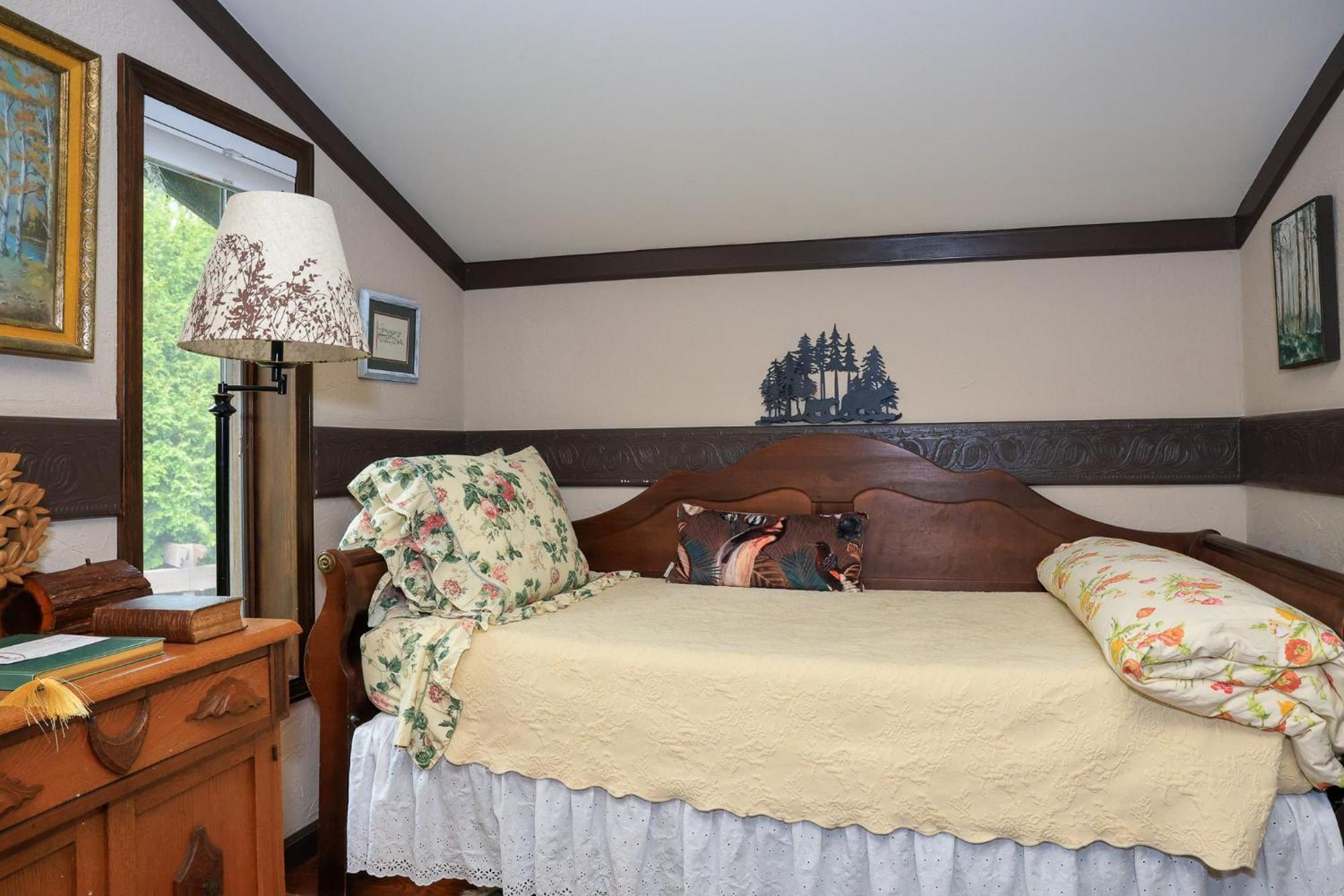 Stone Chalet Bed & Breakfast Inn Ann Arbor Extérieur photo