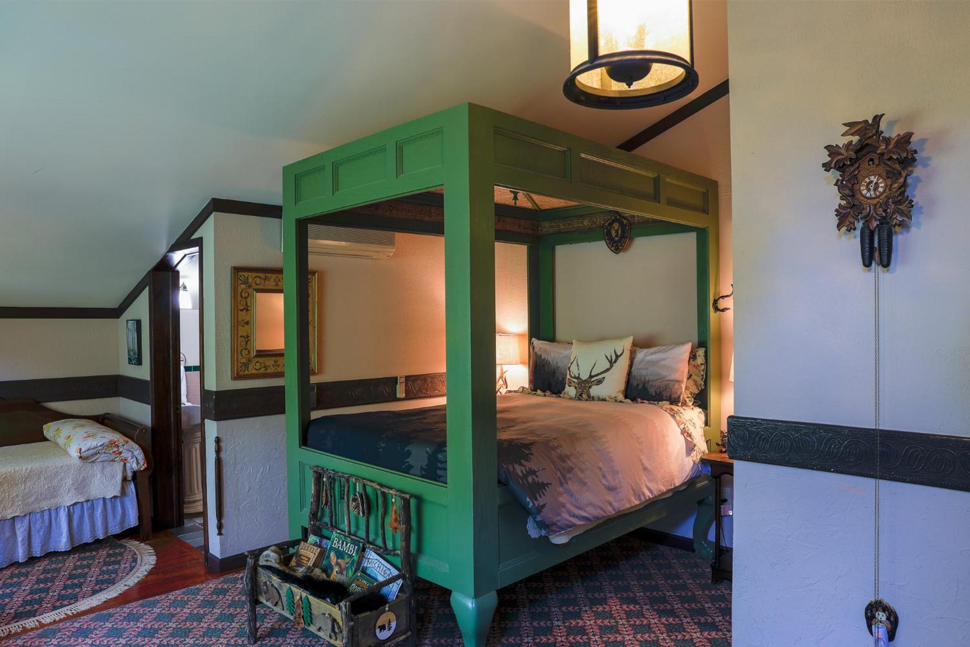 Stone Chalet Bed & Breakfast Inn Ann Arbor Extérieur photo