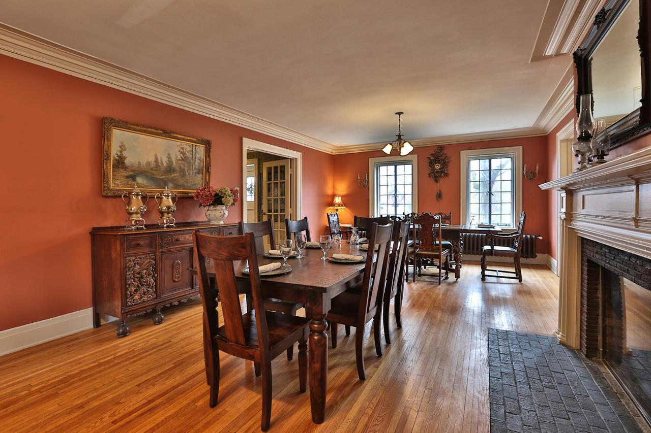 Stone Chalet Bed & Breakfast Inn Ann Arbor Extérieur photo
